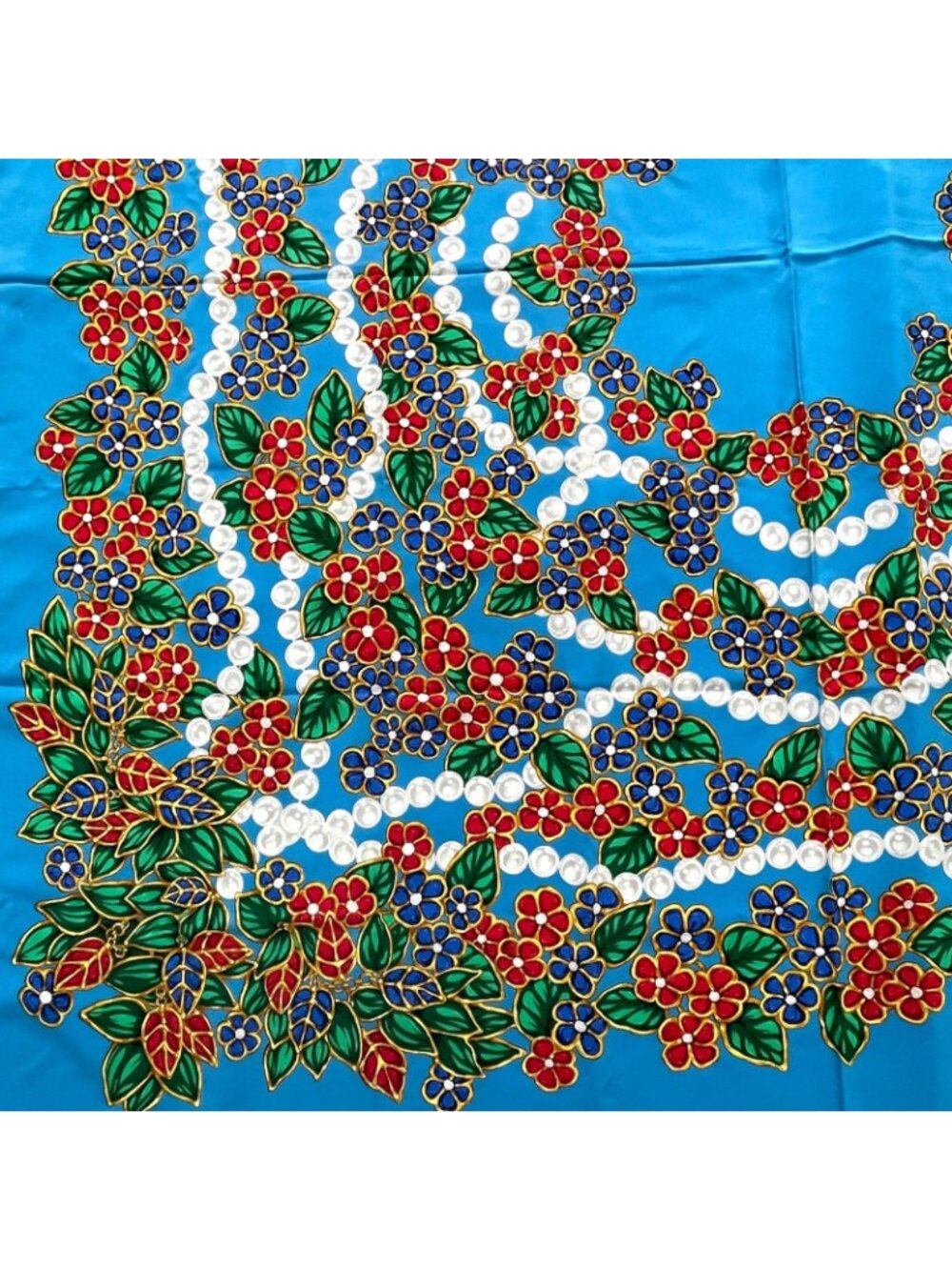 Chanel Large Scarf Silk Pattern Multicolor - Picture 7 of 12